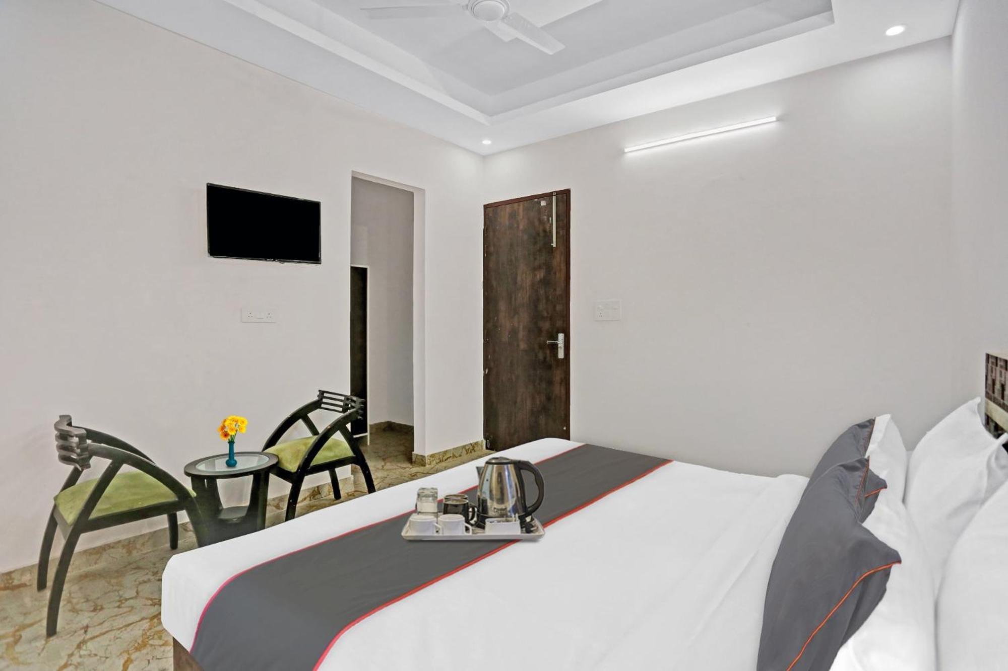 Collection O The Royal Fern Hotel Farrukhnagar Exterior photo